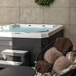 Luxury Lapsze Z Jacuzzi
