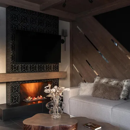 Domek alpejski Luxury łapsze Z Jacuzzi